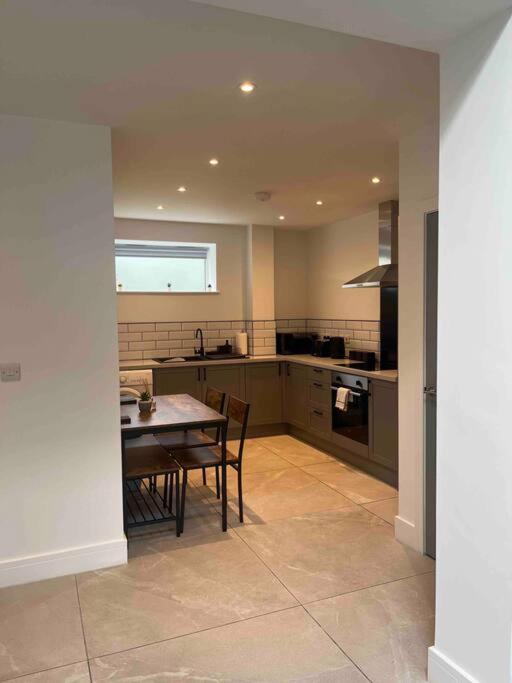 Entire Property In Downham Market, Serviced Accomodation Lejlighed Eksteriør billede